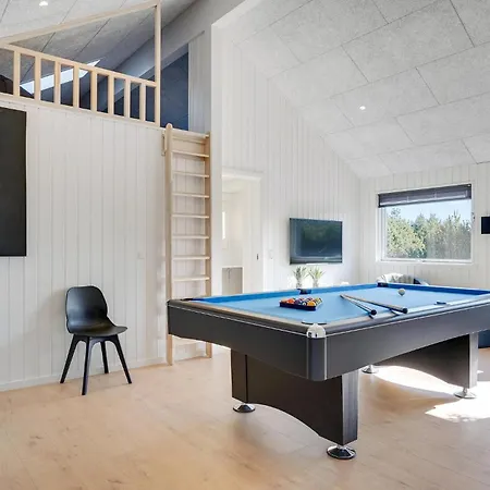 Lovely In With Sauna ויירס סטרנד